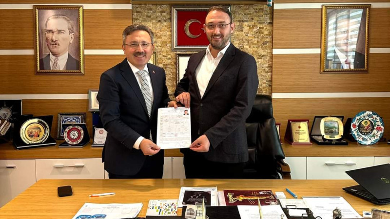 Ahmet Çabuk Aday Adaylığı İçin Resmi Başvurusunu Yaptı