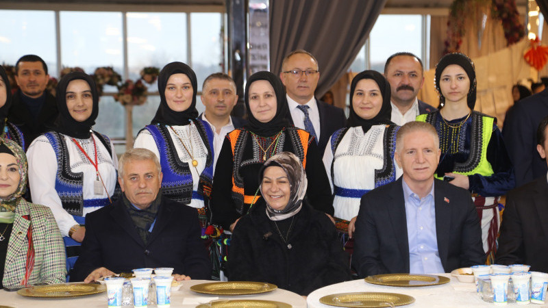Ağasar Vadisi Derneği Eğitime Katkı Kermesi ve Kültür Gecesi Düzenledi