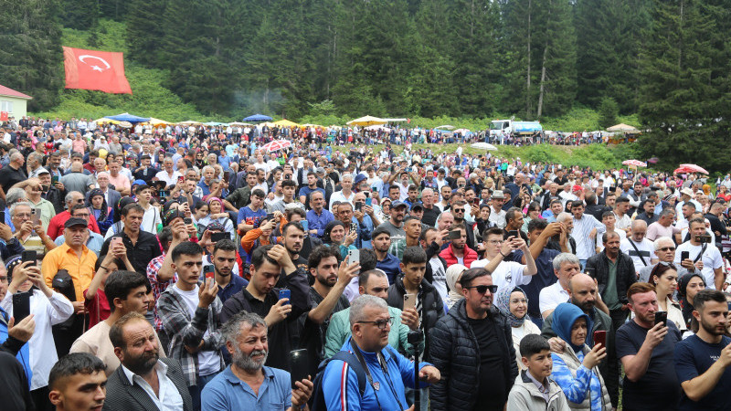 25. Göllüalan Yayla Şenliği Yağmur Yağış Devam Etti