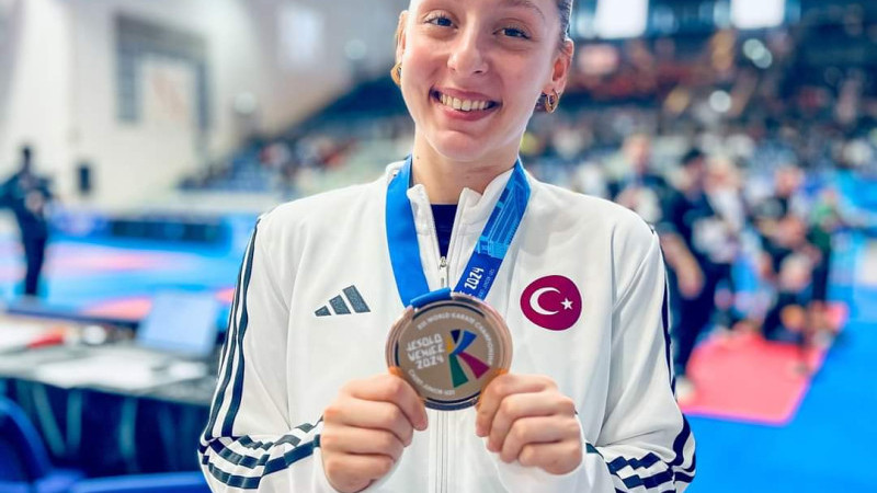 Sudenur Aksoy Dünya Üçüncüsü Oldu