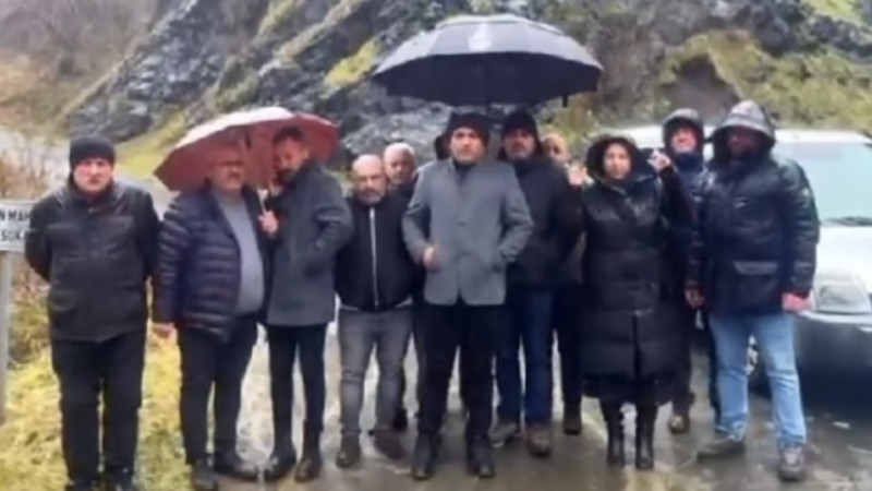 BEŞİKDÜZÜLÜ MUHTARLARDAN BETON SANTRALİ TEPKİSİ